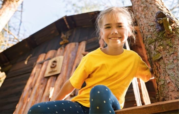 Construire une cabane avec vos enfants : conseils et astuces